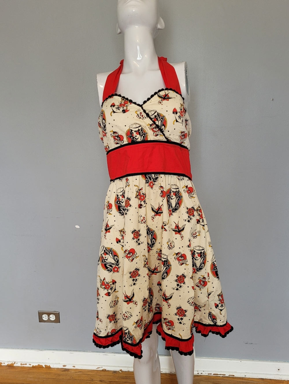 Sourpuss Lost Love Ada Dress, VGUC, Size XL - Picture 2 of 8